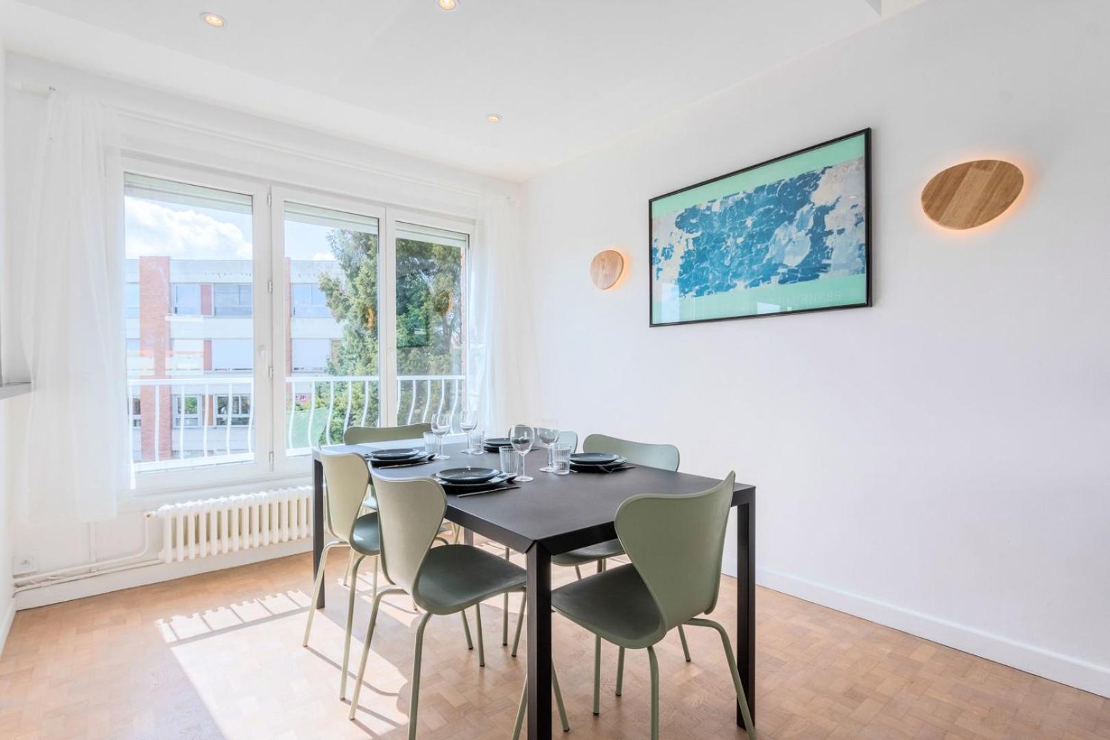 Functional 2 Bedroom Apartment Lille Eksteriør billede